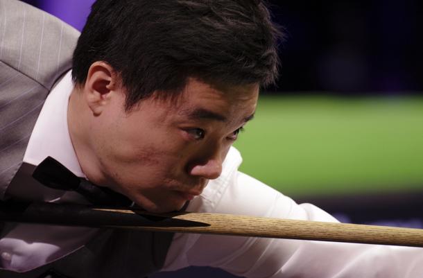 哈登生涯3次单场10+三分，与拉文和JR并列历史第四位