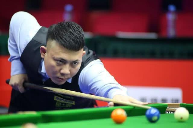 大连人队球迷热情依旧