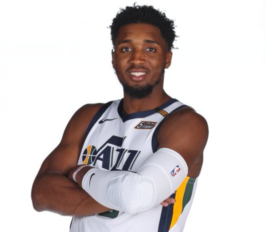 坚持荣誉与 坚持荣誉与